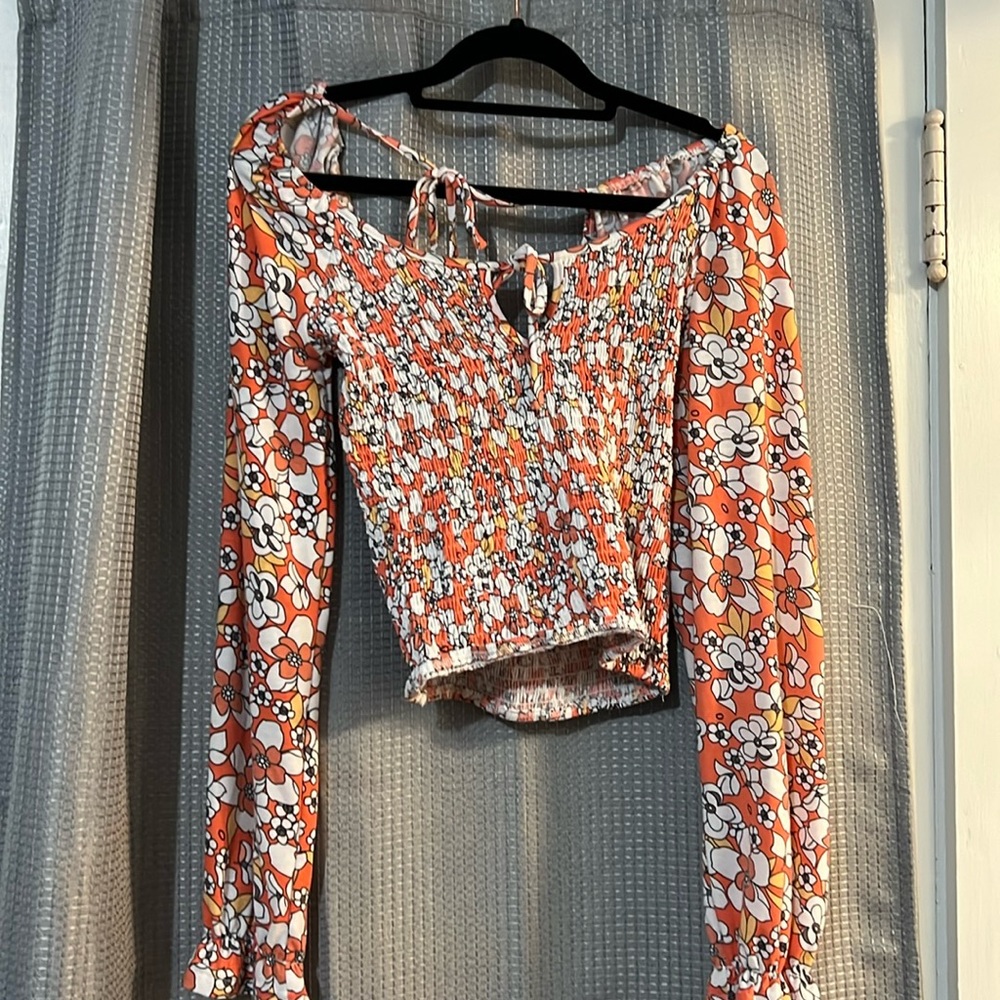 Cute flower top